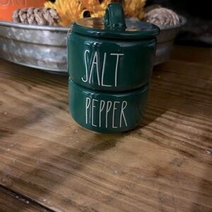 Rae Dunn Salt/Pepper Dish